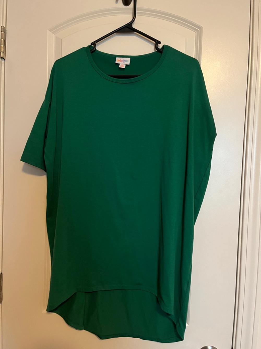 LuLaRoe Short Sleeve Tee in Emerald Green